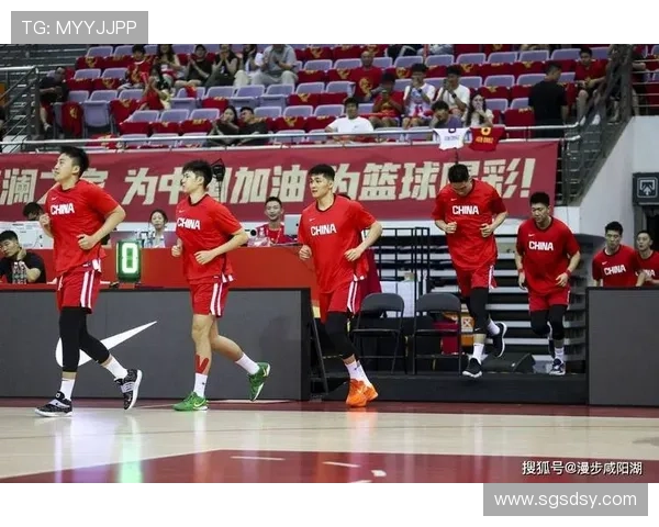 中国男篮逆转击败韩国队 全队展现顽强拼搏精神晋级亚洲杯四强