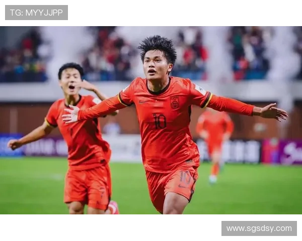 国足再度集结迎战亚洲劲旅主帅调整战术力求打出全新气象