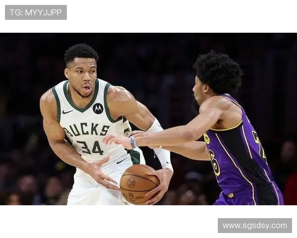 浓眉爆发连砍三双 湖人逆转雄鹿迎来五连胜