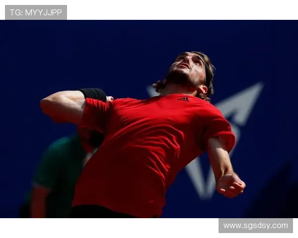 全球网球赛季回顾：纳达尔告别传奇生涯，年轻新星崭露头角